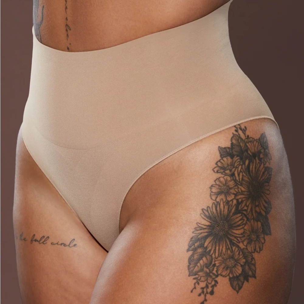 NWOT Yitty Nearly Naked Shaping High Waist Brief